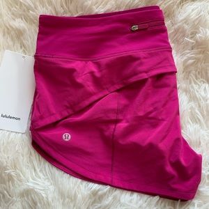 Lululemon Speed Up Short 2.5” Sz 8 NWT